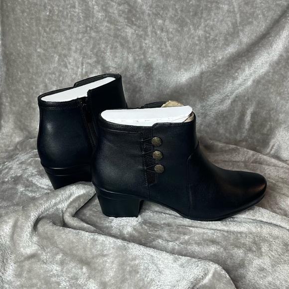 Clarks Black Leather Ankle Booties - Picture 2 of 2